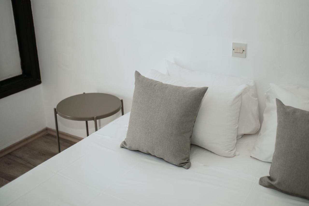 Ovis Hotel Apartments Ajía Nápa Kültér fotó