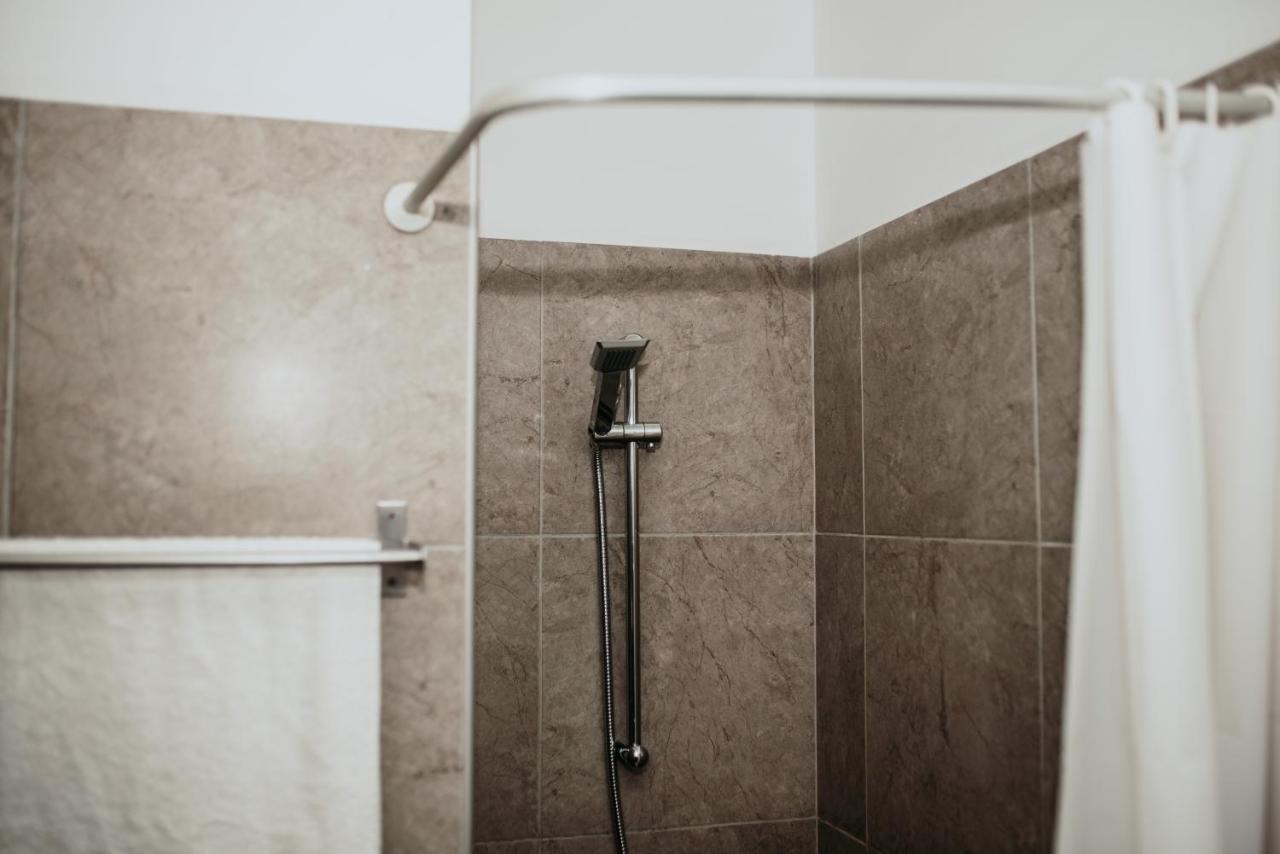 Ovis Hotel Apartments Ajía Nápa Kültér fotó