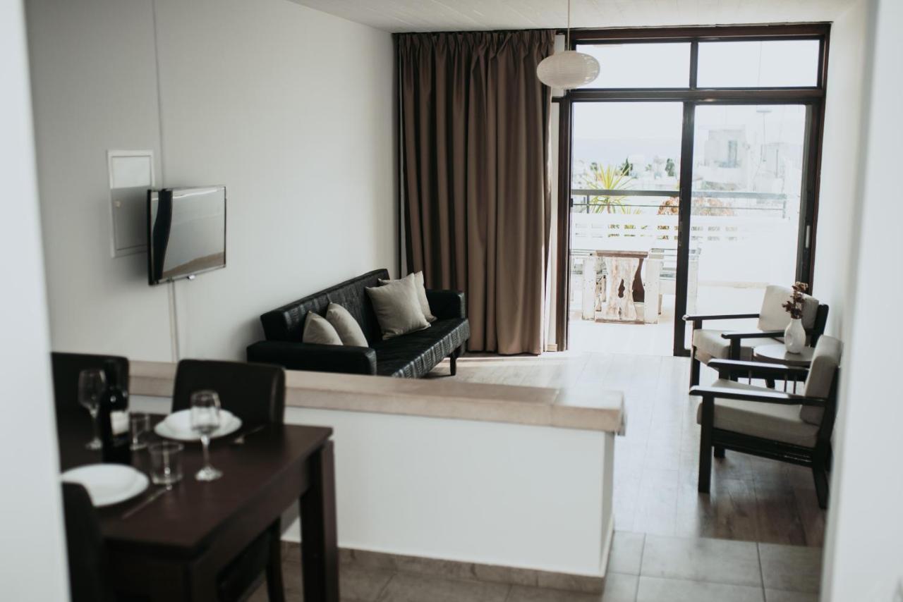 Ovis Hotel Apartments Ajía Nápa Kültér fotó