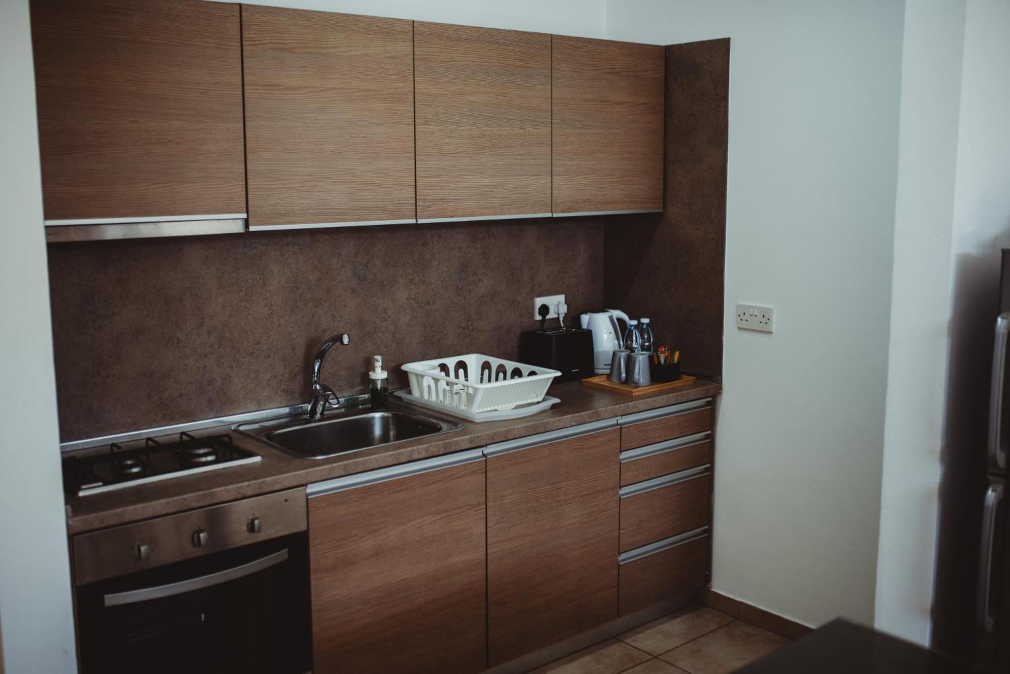 Ovis Hotel Apartments Ajía Nápa Kültér fotó
