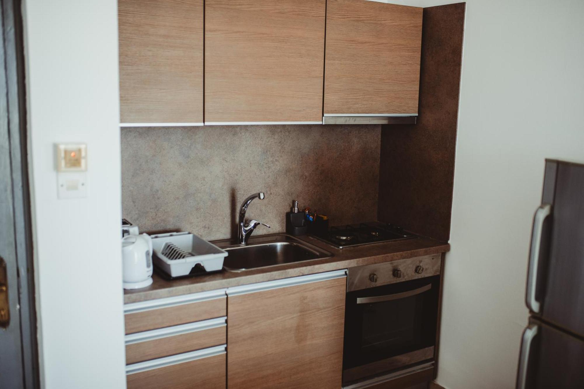 Ovis Hotel Apartments Ajía Nápa Kültér fotó