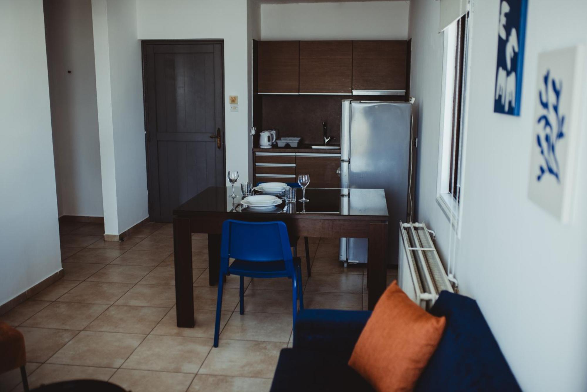 Ovis Hotel Apartments Ajía Nápa Kültér fotó