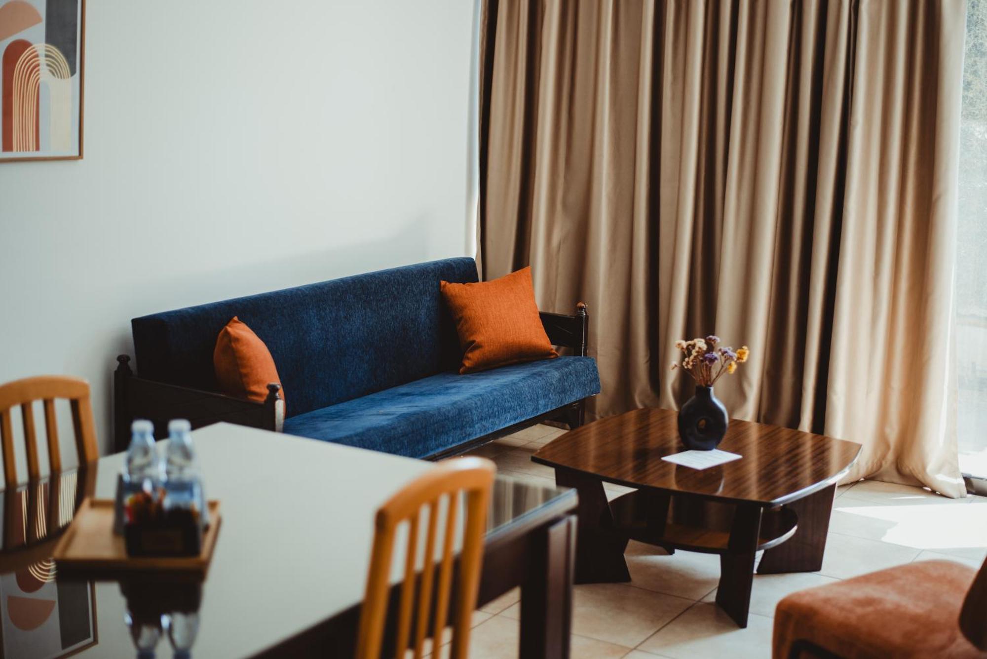 Ovis Hotel Apartments Ajía Nápa Kültér fotó
